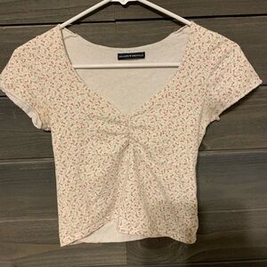 Brandy Melville Gina top